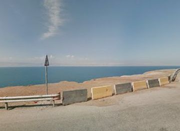 jordan/al-maghtas/attraction/crystal-salt-public-beach