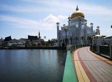 brunei/mukim-labu/attraction/brunei-waterfront