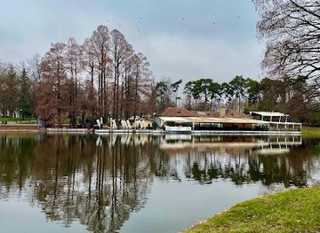 romania/craiova/attraction/insula-berzelor-si-lebedelor