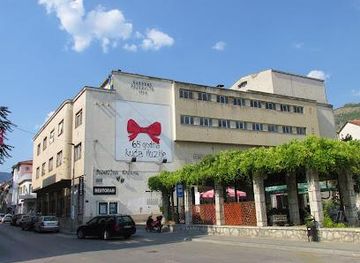 bosnia-and-herzegovina/mostar/attraction/narodno-pozoriste-mostar