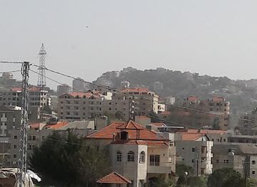 lebanon/aley/attraction/aley-public-garden