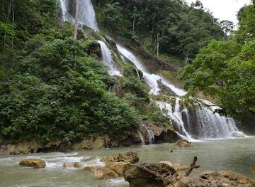 indonesia/east-nusa-tenggara/attraction/lapopu-waterfall