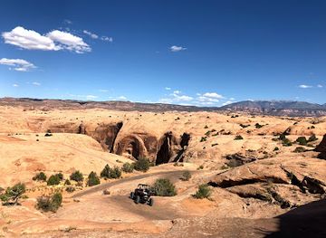 utah/moab/attraction/hell-s-revenge-4x4-trail