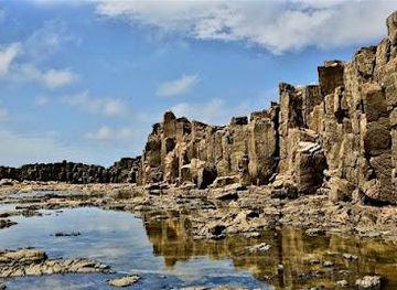 australia/jervis-bay/attraction/bombo-headland-geological-site