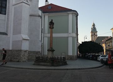 slovakia/kosice/attraction/trinity-column-with-a-sculpture-of-the-holy-trinity
