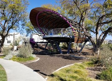 california/irvine/attraction/beacon-park