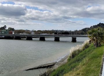 new-zealand/whanganui/attraction/durie-hill-steps