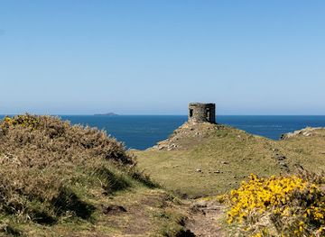 united-kingdom/pembrokeshire/attraction/abereiddi-tower