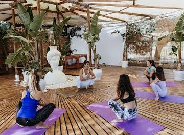 spain/ibiza/attraction/clases-de-yoga-ibiza