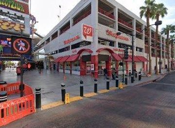 kentucky/henderson/attraction/425-fremont-street-experience