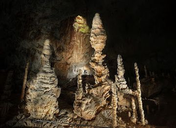 france/ardèche-gorges/attraction/aven-d-orgnac