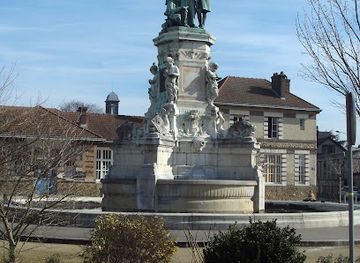 france/rouen/attraction/place-saint-clement