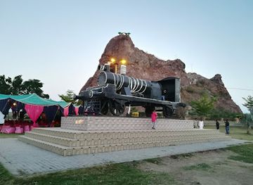 pakistan/central-punjab/attraction/hill-park-sangla