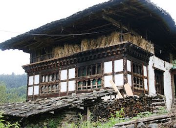 bhutan/gasa/attraction/jomolhari-trek