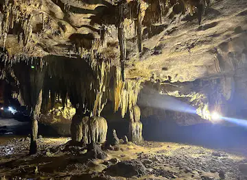 Pu Sam Cap Caves