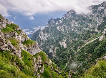 romania/bucegi-mountains/attraction/brana-mare