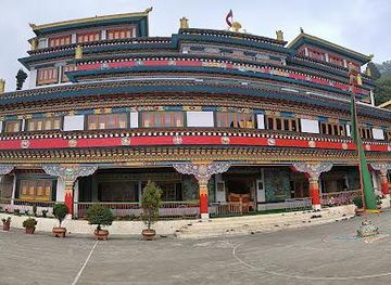 india/siliguri/attraction/dali-monastery