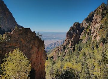 new-mexico/sandia-peak-tramway/attraction/la-luz-trail