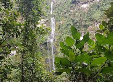 colombia/bogota/attraction/cascada-la-chorrera
