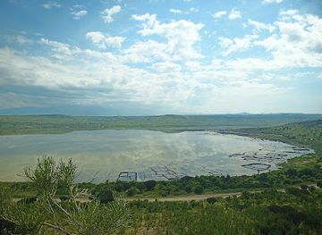 uganda/rwenzori-mountains-national-park/attraction/katwe-salt-lake