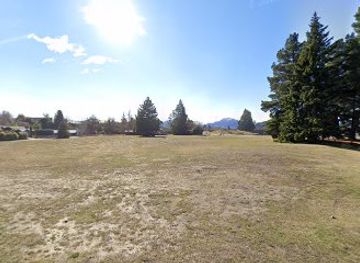 new-zealand/wanaka/attraction/stone-reserve