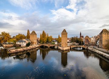 france/strasbourg/european-quarter/attraction/ponts-couverts-de-strasbourg
