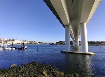 portugal/guimaraes/attraction/ponte-do-freixo