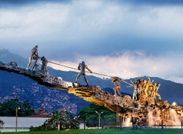 colombia/cali/attraction/monumento-a-la-solidaridad