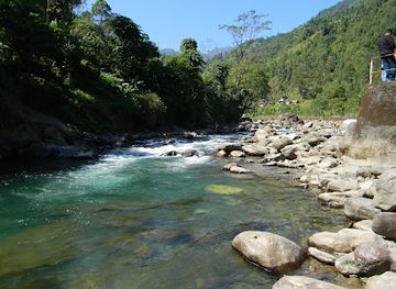 india/sikkim/attraction/rimbi-water-falls