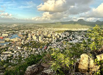 mauritius/plaines-wilhems/attraction/viewpoint-of-port-louis