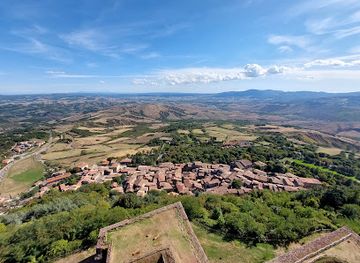 italy/val-d-orcia/attraction/fortezza-di-radicofani