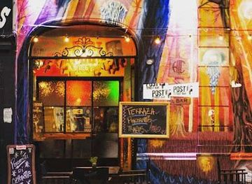 argentina/buenos-aires/attraction/post-street-bar-graffiti-bar