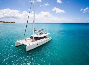 barbados/cherry-tree-hill/attraction/seaduced-luxury-charters