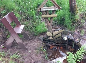 czechia/cesky-krumlov/attraction/lomikeluv-pramen