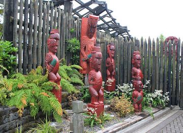 new-zealand/rotorua/attraction/waharoa-gateway