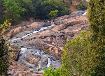 laos/xiangkhoang-province/attraction/tad-lang-waterfalls