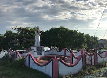 sri-lanka/kilinochchi-district/attraction/mgr-statue-passaiyoor