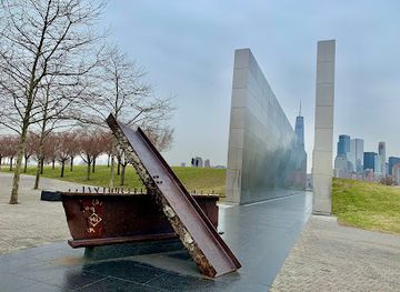 new-jersey/high-point-state-park/attraction/empty-sky-memorial