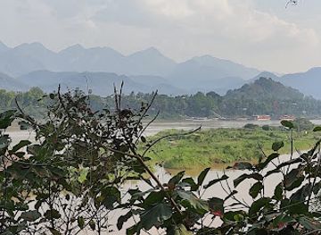 laos/central-laos/attraction/wat-had-siaw