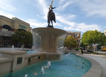 virginia/virginia-beach/town-center/attraction/downtown-fountain-plaza