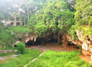 dominican-republic/cibao-valley/attraction/cueva-de-santa-ana