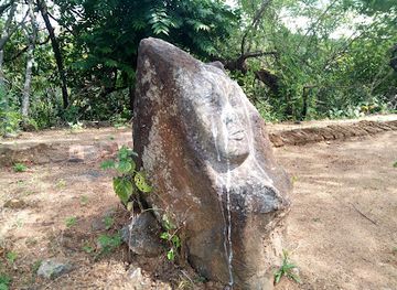 malawi/zomba-plateau/attraction/kumbikano-rocks