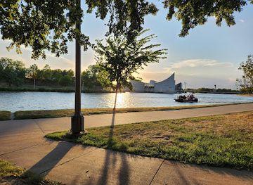 kansas/wichita/attraction/riverwalk