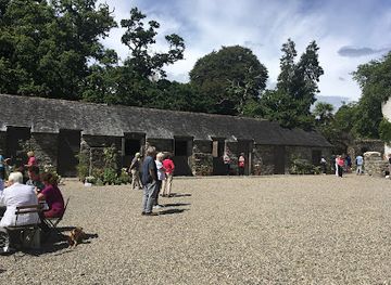 ireland/county-carlow/attraction/huntington-castle-gardens