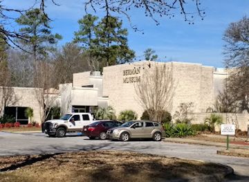 alabama/cherokee-rock-village/attraction/berman-museum