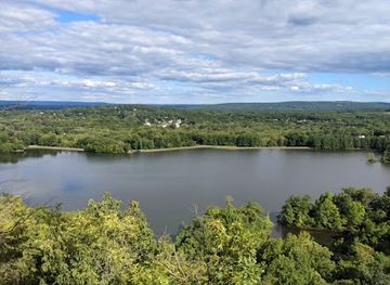 connecticut/ski-sundown/attraction/ragged-mountain-memorial-preserve