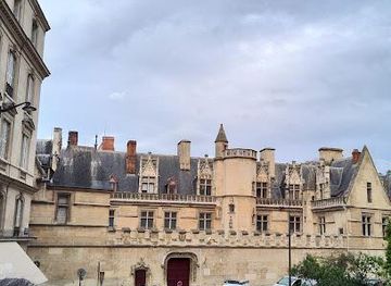 france/versailles/attraction/musee-de-cluny