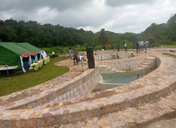 burundi/ruvubu-national-park/attraction/eaux-thermales-ku-mahoro