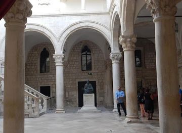 croatia/dubrovnik/attraction/statua-di-miho-prakat