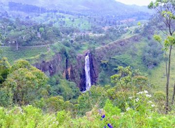 sri-lanka/nuwara-eliya-district/attraction/devon-waterfall-view-point-2